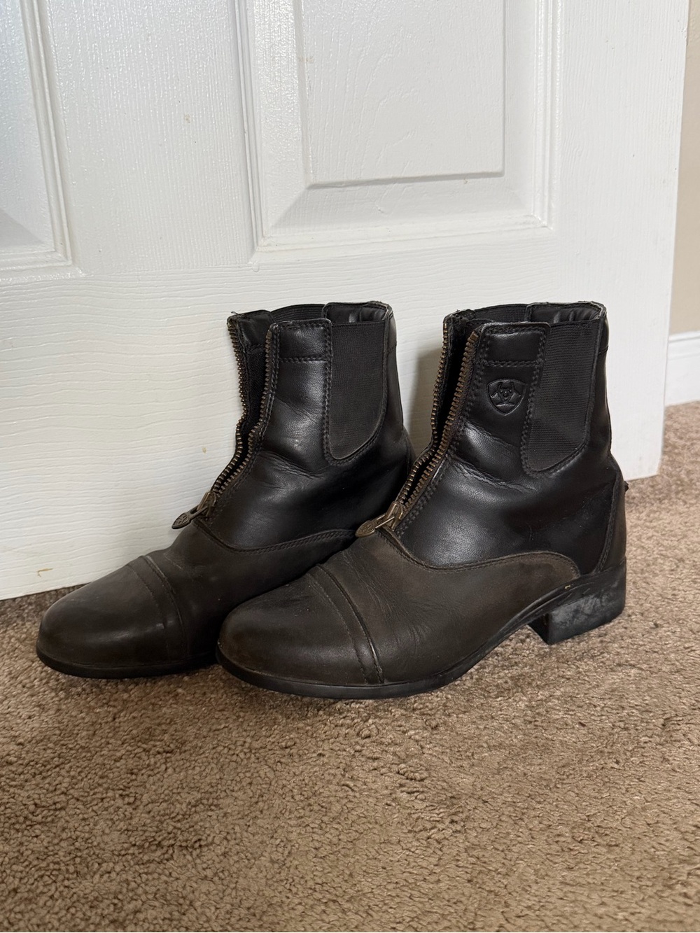 Ariat Women’s Black Leather Front-Zip Riding Boots